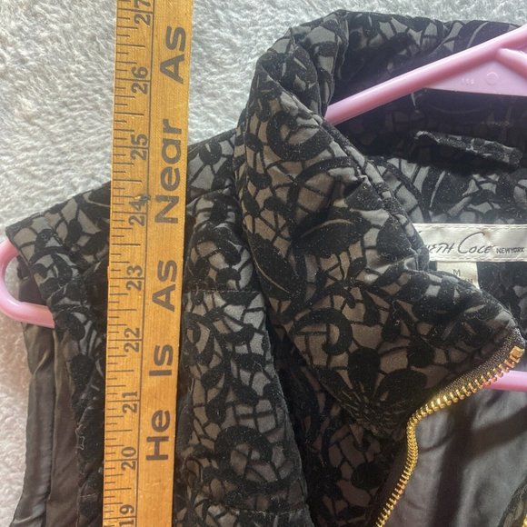 KENNETH COLE Women Sz M Black PUFFER VEST Gold Zipper Flower Jacket Coat Elegant - Picture 5 of 6